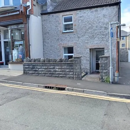2 Bedroom Cottage In Porthcawl Exterior photo